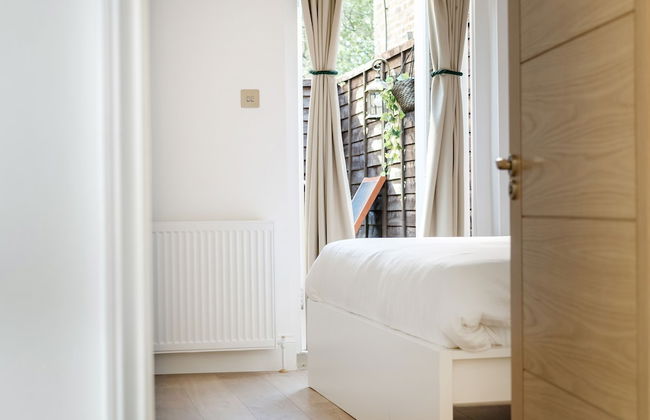 Luxury Apartment in Central London - Photo 6