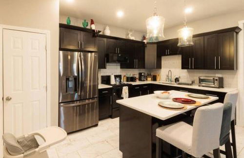 The Entertainment House Sleeps 8 Near Mall - Foto 47