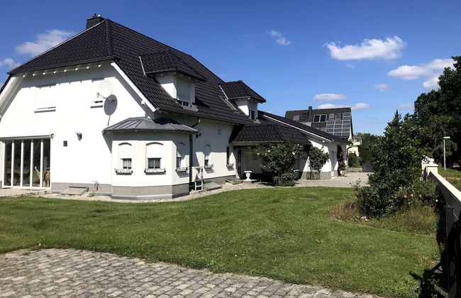 Room-haus Im Grünen House in the Green - Photo 1