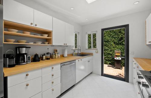 New Listing Midcity West Villa by Colby & Conrad - Foto 13