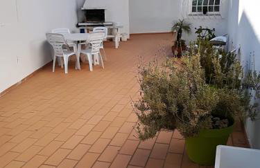 Villa Quica, heated pool - Photo 10