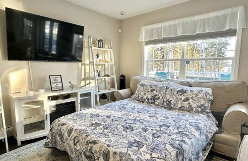 Waterfront Family & Pet Friendly Home with Hot Tub "Sandpiper Shores" - Foto 6