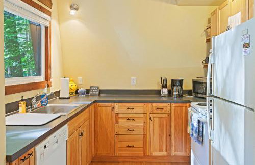 Secluded Greenwater Cabin w Loft Near Rainier - Foto 15