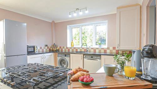 Huntsfield House- Stunning Modern 4 Bedroom House Suitable for Work and Leisure Stays - Foto 5, stove, pet friendly