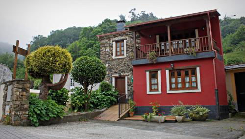 Apartamentos El Llago - Photo 3