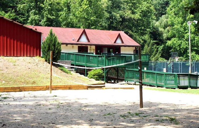 Alpine Crest Resort - Photo 12