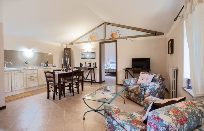 Casale Montemoro With Pool - Photo 14