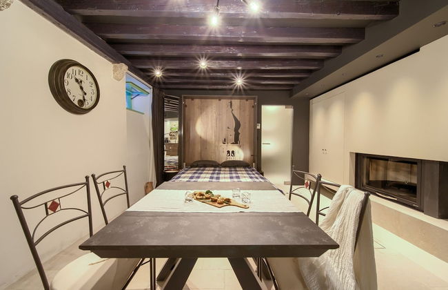 Vibrant and Elegant Downtown Krk Apartments - Photo 4