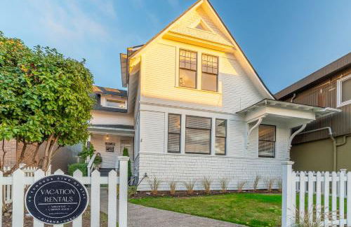 Roof Top Deck Near the Beach Dog Friendly - Photo 3