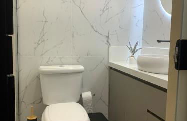 Chalé Alto do Morro 2 - conforto e vista deslumbrante - Foto 25