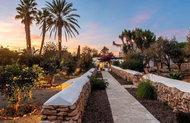 Impressive Farmhouse With Pool - Foto 37