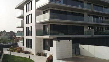 Apartamento en Edificio Nuevo con Piscina - Foto 1