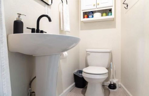 Spacious Tower Grove 3BR Home ABODEbucks - Foto 19