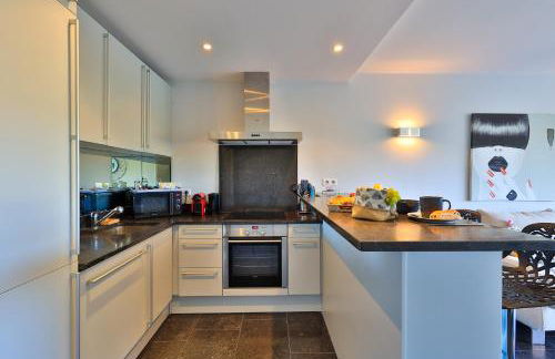 Centre St Tropez - 2 Pièces -Clim Piscine Parking - Photo 2