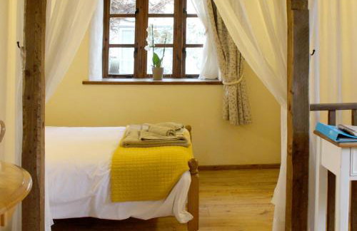 The Nest - Thatched seaside country cottage for two - Foto 57