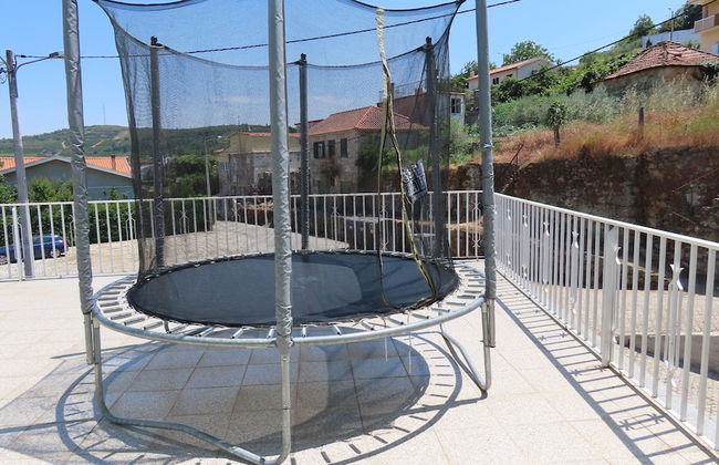 Lovely 3-bed House in Queimada Ideal for Families - Foto 19