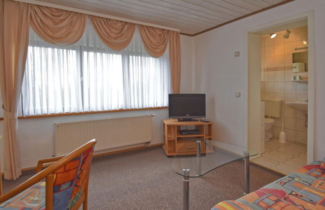 Charming Bungalow in Tabarz Thüringer Wald With Garden - Foto 4