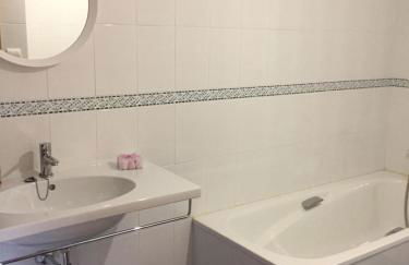 Precioso adosado a 5 minutos de la playa de Miño - Foto 3