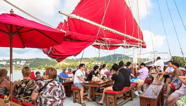 Traditional Boat Cruise + Dinner - Foto 3