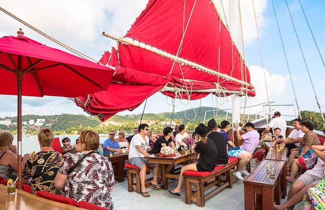 Giro in barca tradizionale con cena - Foto 3