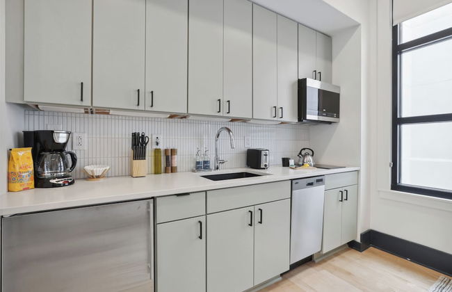 Roami at 714 Canal - Photo 27