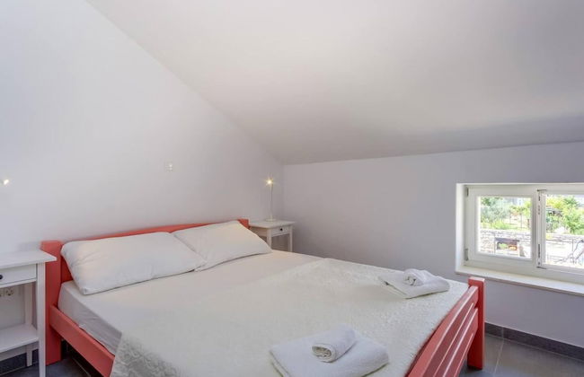 Impeccable 4-bed Apartment in Osor - Foto 3