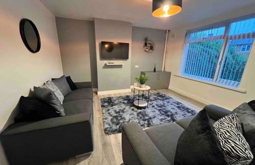 Flaxton-Luxurious Home near NEC, BHX - Foto 1