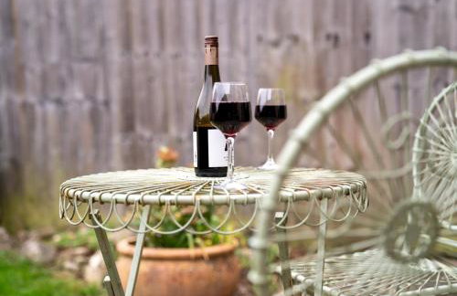 Cosy 2 Bed Terrace Peaceful Village location - Pass the Keys - Foto 47