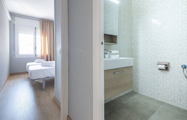 Montserrat 32, R68 - Photo 18