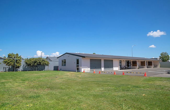 Tuki Tuki Motel - Photo 42