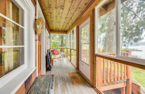 Waterfront Grapeview Escape w/ Boat Dock & Views! - Foto 25