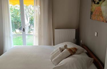 Itea's Garden House - Photo 20