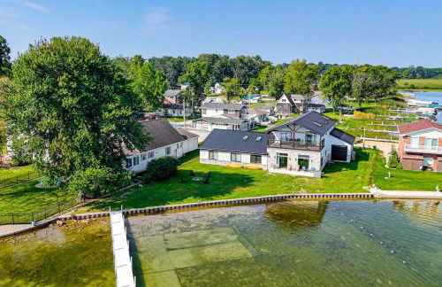 Chapman Lake Retreat with Pier, Fire Pit and Games - Foto 41