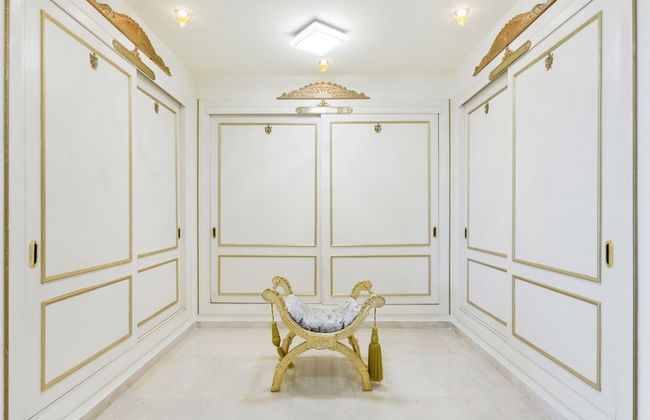 Royal Roman Empire - Photo 4