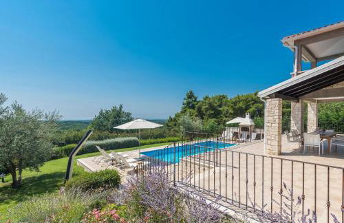 Holiday Home Romantische Villa mit Meerblick- Pool und Jacuzz by Interhome - Foto 7