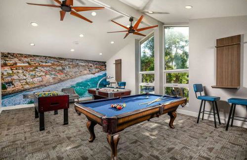 Shabby Chic Oceanside King & 2 Queen bed Pool GYM - Photo 23