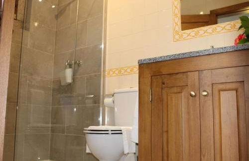 Cottage in Santa Comba with Pool - Photo 21