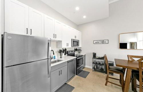 King Bed, Downtown Steps from Bengals & Reds, Minutes to OTR, TQL, HardRock - Foto 4