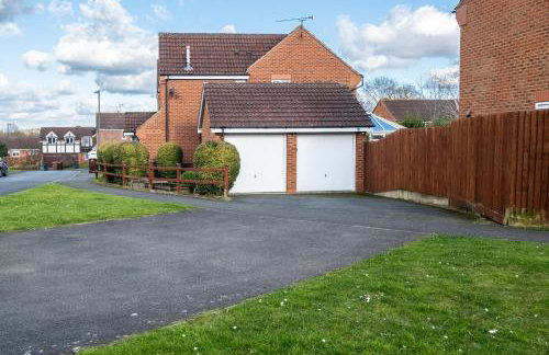 SPACIOUS, Quiet, 5 Bed 2 Bath House with Free Parking, near NEC, Airport & Solihull - Foto 42