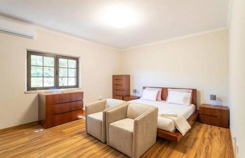 Aroeira Sunny Villa - Heated Pool extra cost - Foto 49