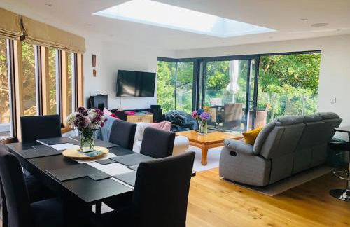 Sea Cliff View Designer Home - Photo 5