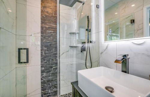 Friendly Fox Luxury Pool & Spa House Near Downtown & Beach - Foto 35