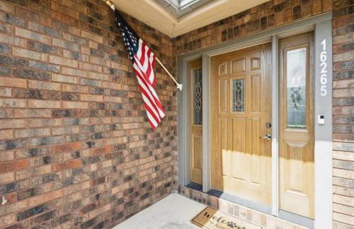 Near Shopping & Dining- The South Bend Bungalow - Foto 18