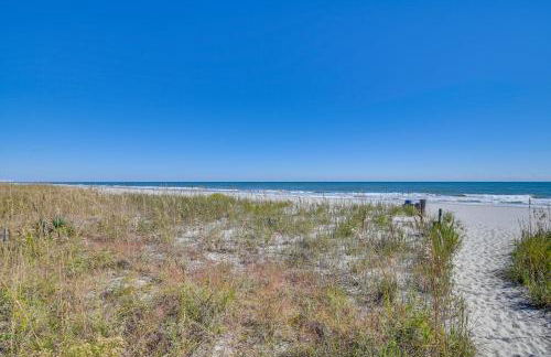 Walk to Surfside Beach Poolside Oasis - Foto 30