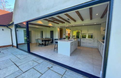 Beautiful arts and crafts home - Photo 17