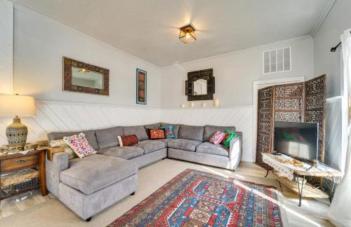 Dolorable Home with Yard - Walk to River! - Foto 5