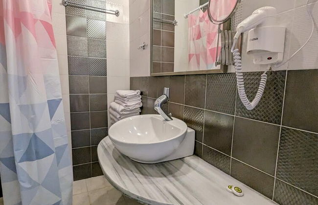 Okeania Seafront Rooms in Kamena Vourla - Foto 37