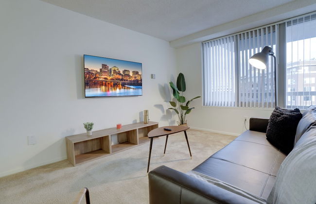 Prime Crystal City Apartments - Photo 70