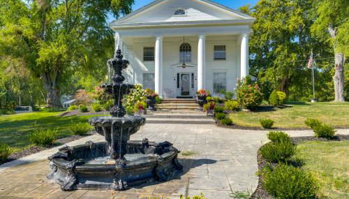 Near Lake Erie, Harbor and Parks Conneaut Getaway! - Foto 1