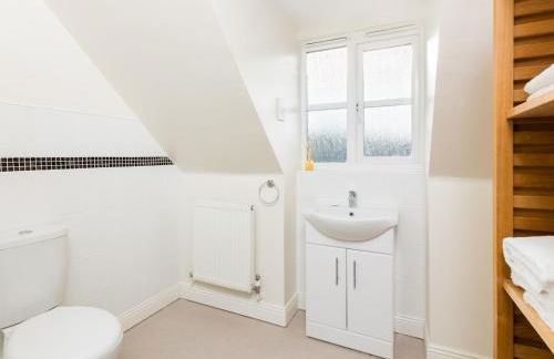 Modern stylish family home private garden - Pass the Keys - Foto 24